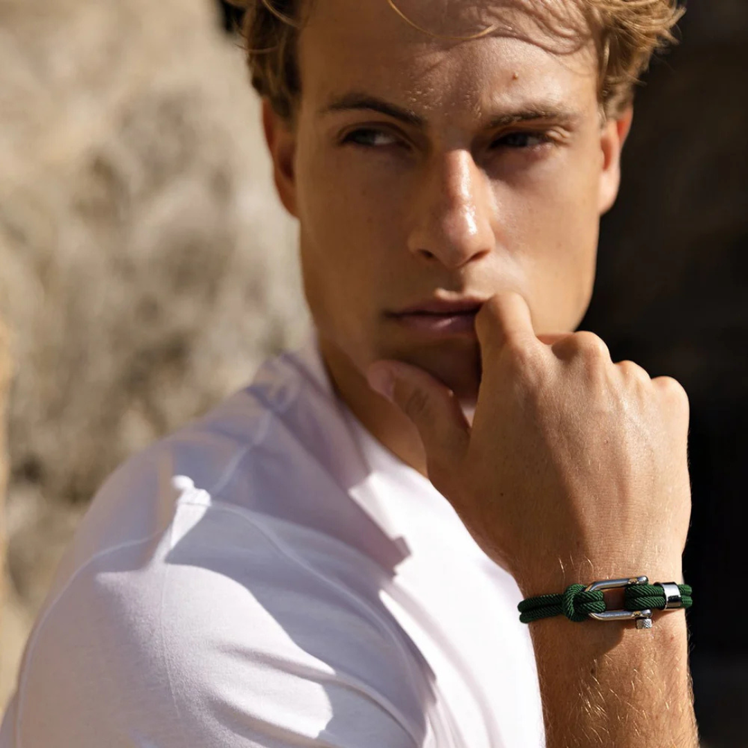 Grüner Seilarmband