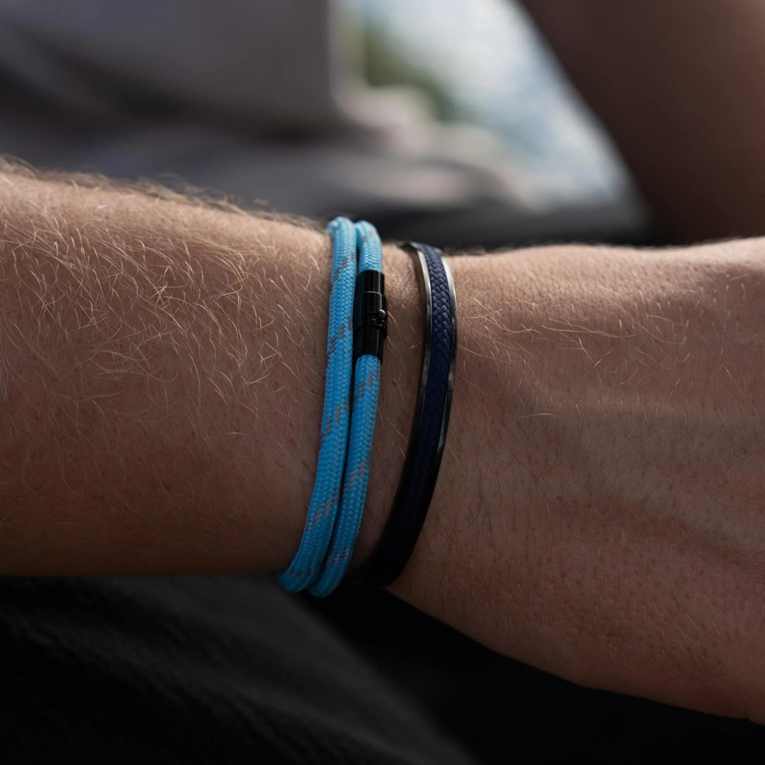Blaues minimalistisches Seilarmband