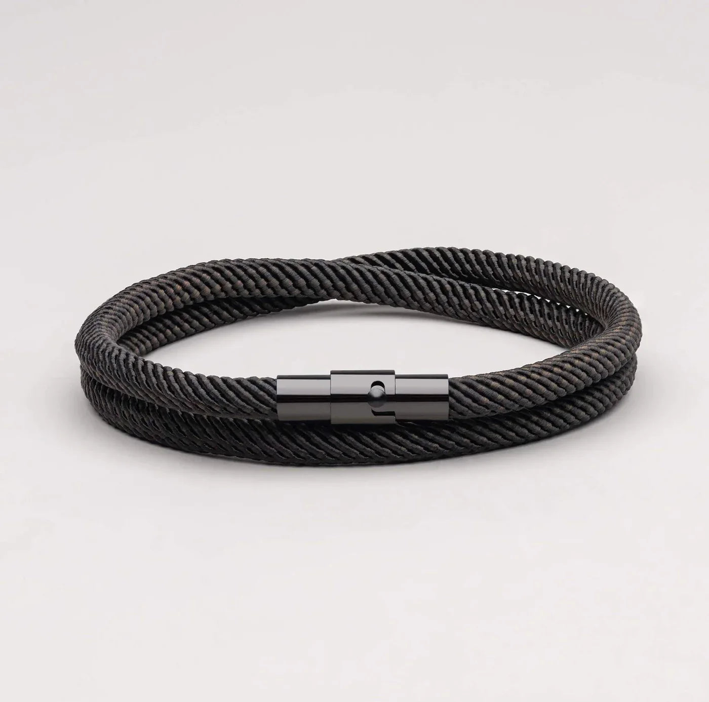 Schwarzes minimalistisches Seilarmband