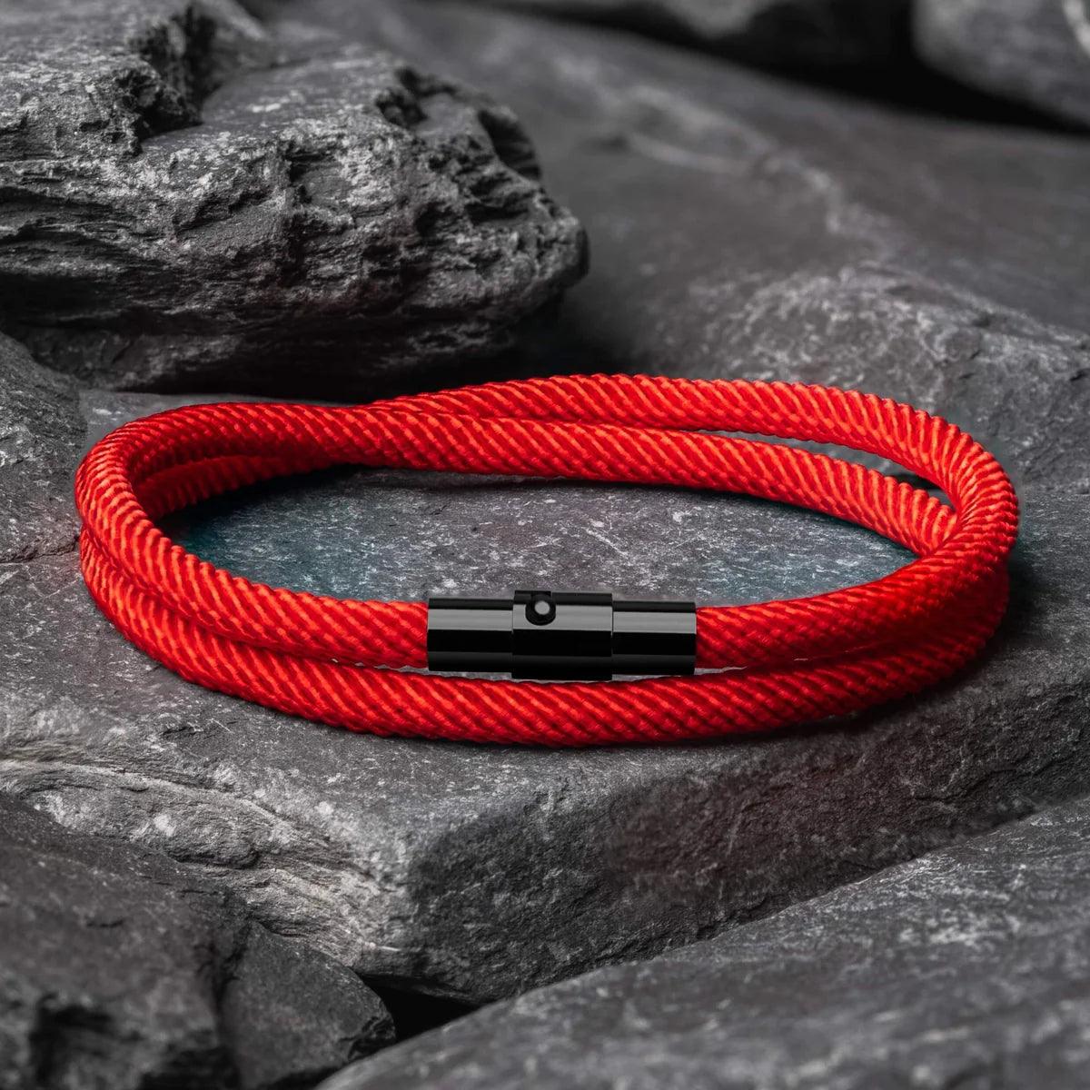 Rote minimalistische Seilarmband
