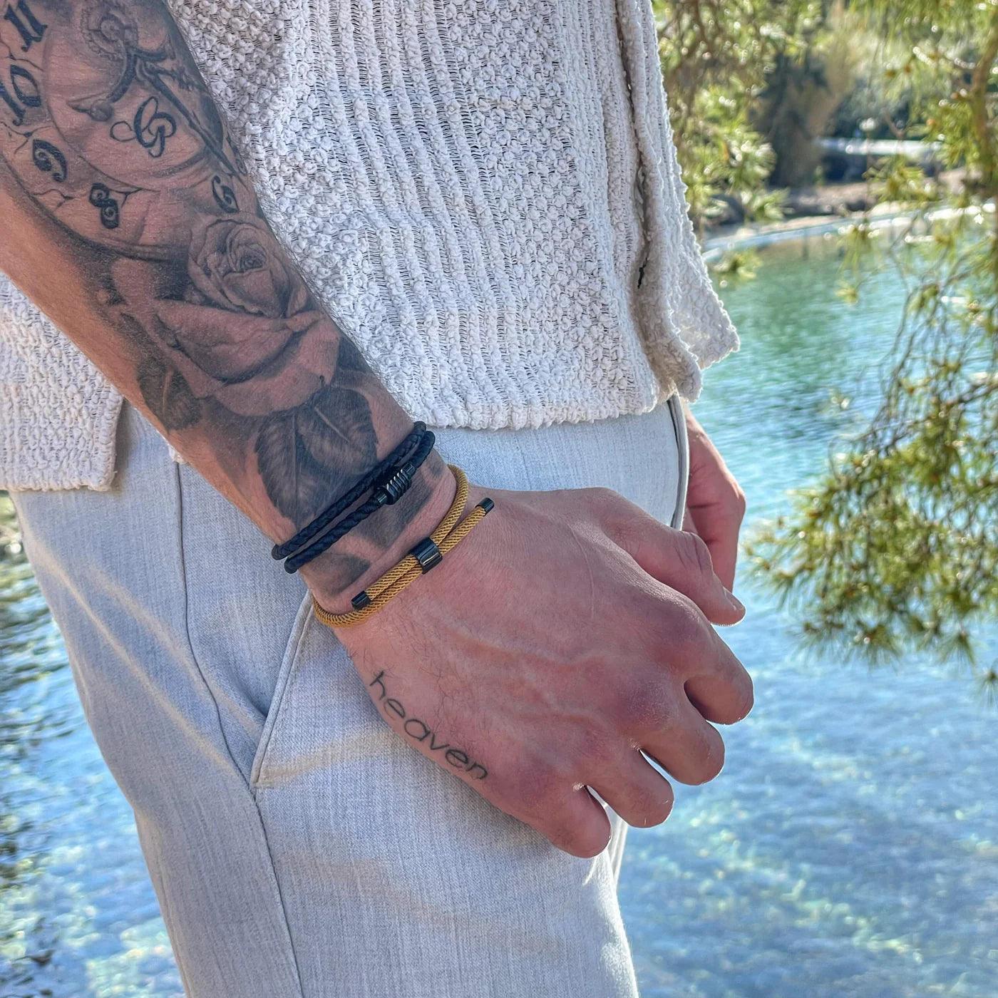 Schwarzes minimalistisches Seilarmband