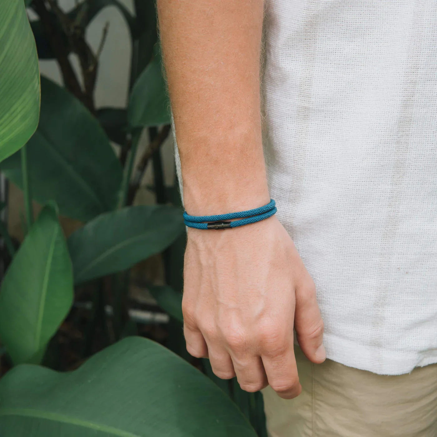Blaues minimalistisches Seilarmband